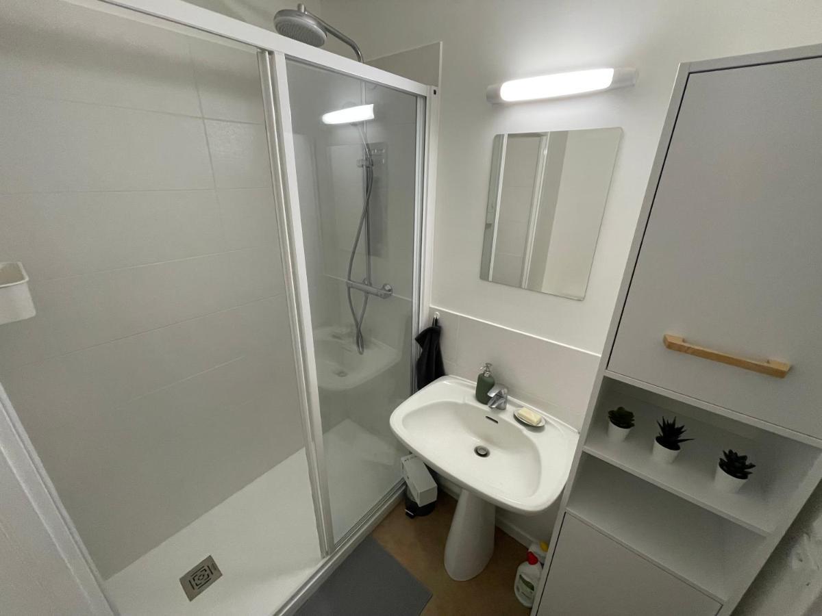 Pour 2 Personnes Avec Balcon Metro Marcel Sambat Apartment Boulogne-Billancourt